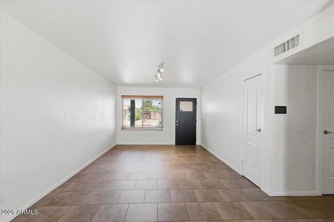Foto del edificio - 1433 E Windsor Ave