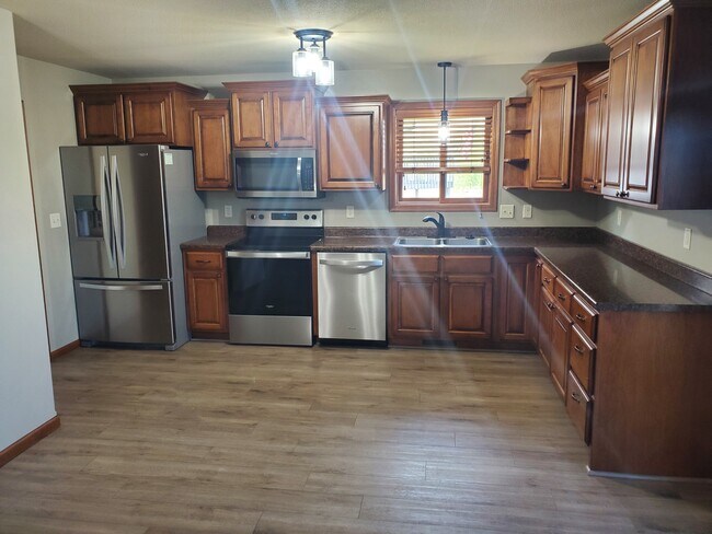 Foto del edificio - 7510 W 58th St