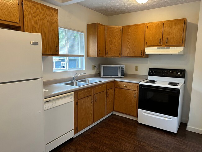 Foto del edificio - 2497-2499-2499 Adams Ave