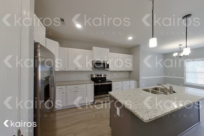 Foto del edificio - 3717 Oak Leaf Way