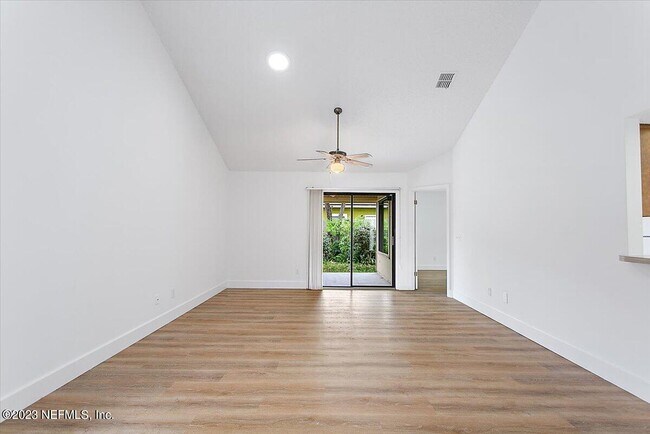 Building Photo - 14329 Coral Reef Dr S