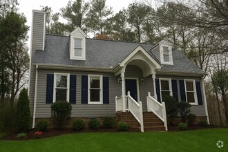Building Photo - 2300 Cynthia Dr