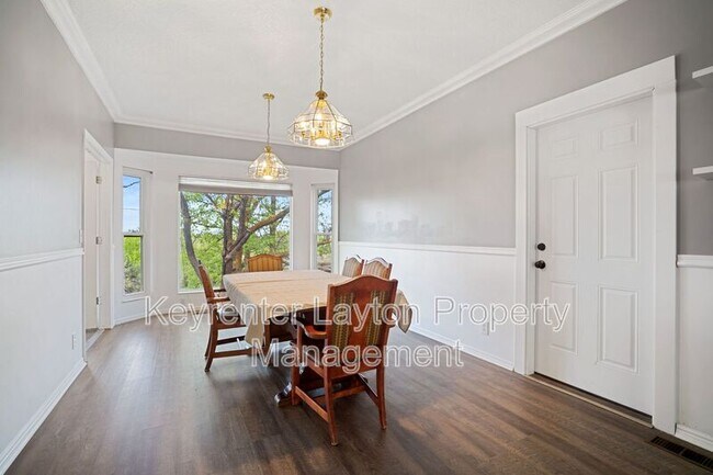 Foto del edificio - 751 Highland Blvd