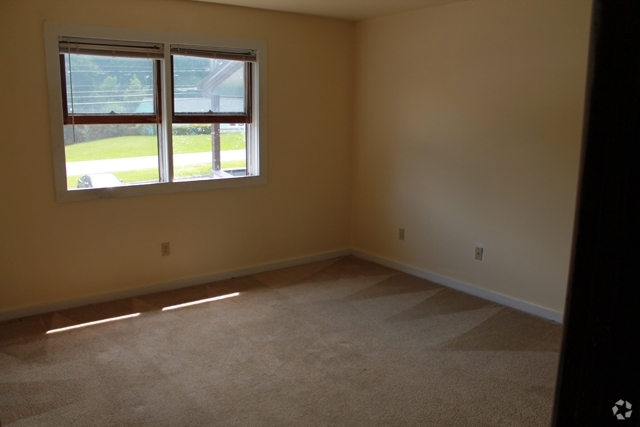 Bedroom - Pleasant Valley Estates