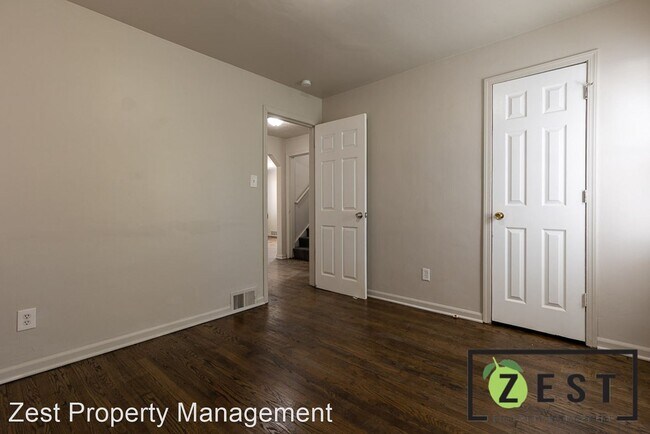 Building Photo - 3 br, 1 bath House - 15327 Marlowe Street