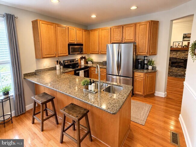 Building Photo - 622 Cypress Ln
