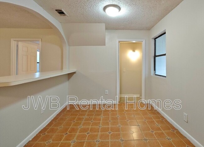 Foto del edificio - 4737 Portsmouth Ave