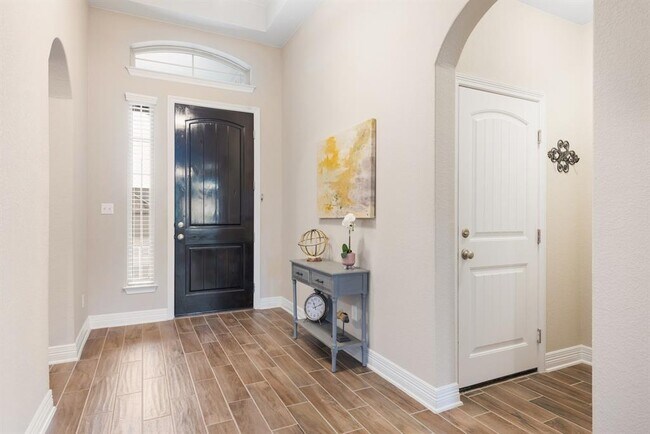 Foto del edificio - 521 Betony Lp