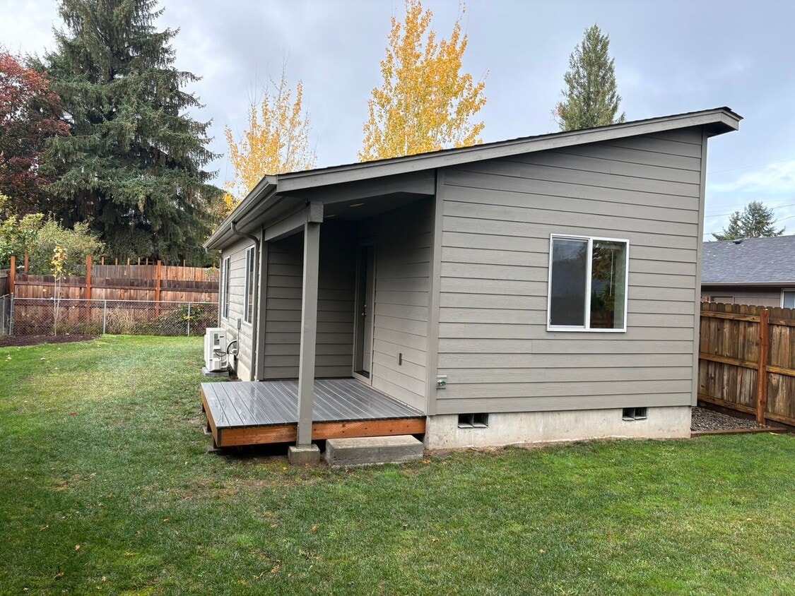 Foto principal - Charming NW Salem Home for Rent