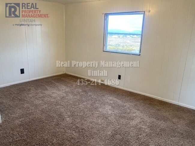Building Photo - 2 Bedroom 2 Bathroom single wide trailer home 6 MONTH LEASE ONLY
