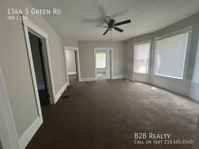 Foto del edificio - 1344 S Green Rd