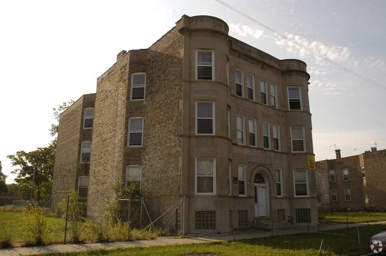 Foto del edificio - 5407-5409 S Indiana Ave