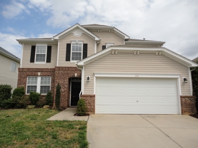 Primary Photo - 238 Larktree Ln