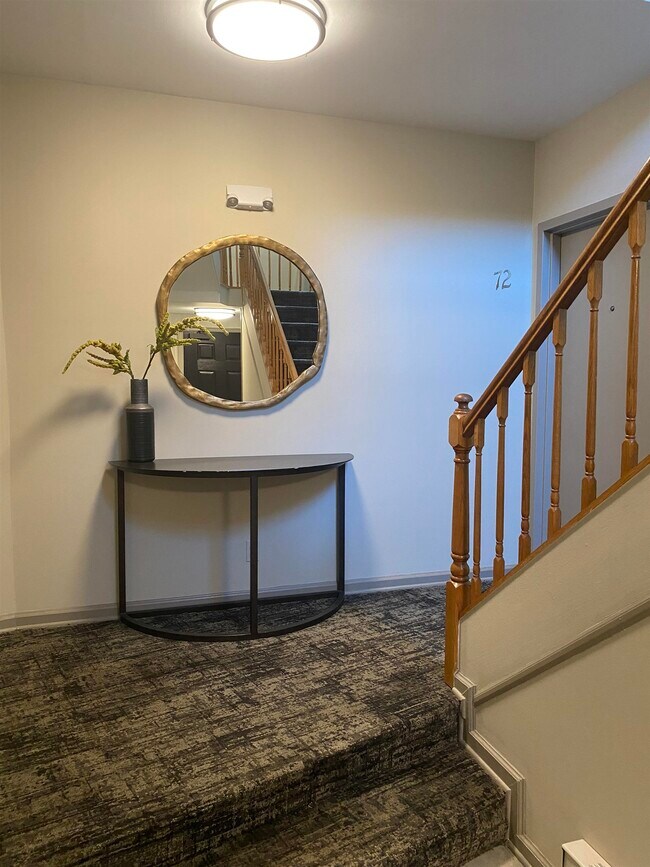 300 Rd Unit 72, Cliffside Park, NJ 07010 Condo for Rent in