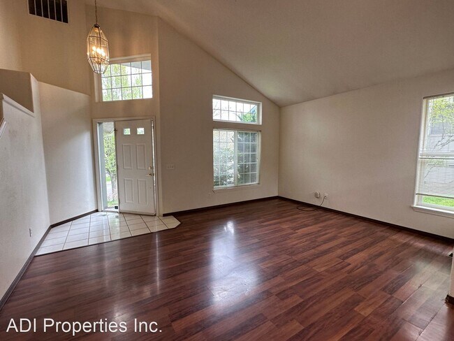 Building Photo - 4 br, 2.5 bath House - 12956 SW Mayview Way