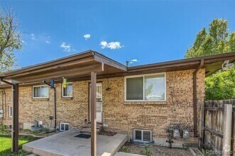 Building Photo - 6724 Yarrow St