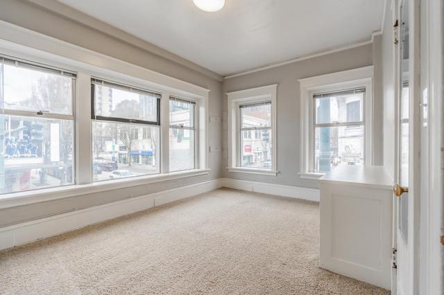 Foto del edificio - 1 bedroom in Seattle WA 98105