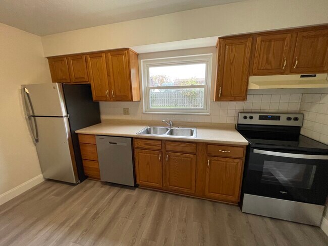 Building Photo - 31501 N Marginal Dr