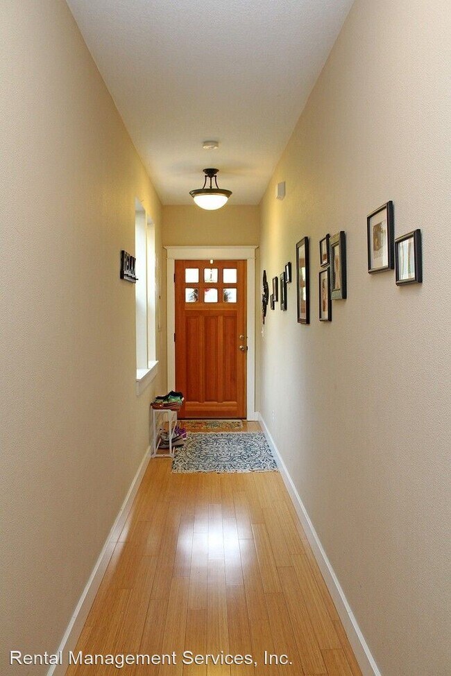 Building Photo - 3 br, 2.5 bath House - 7641 N Curtis Ave