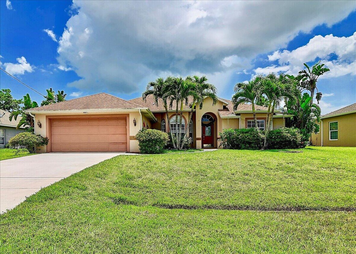 Foto principal - 4013 SW Winslow St