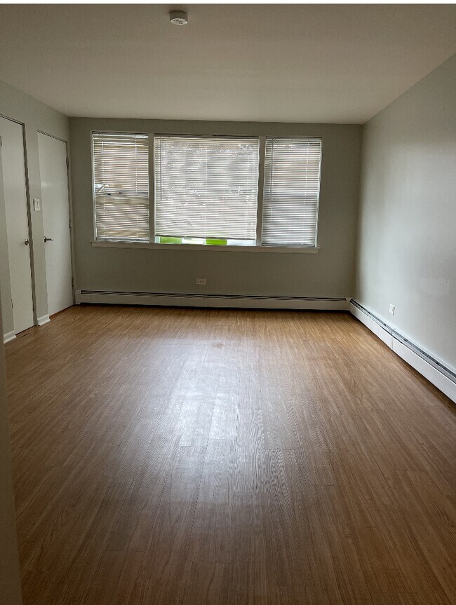 Building Photo - 3419 S 54th Ave