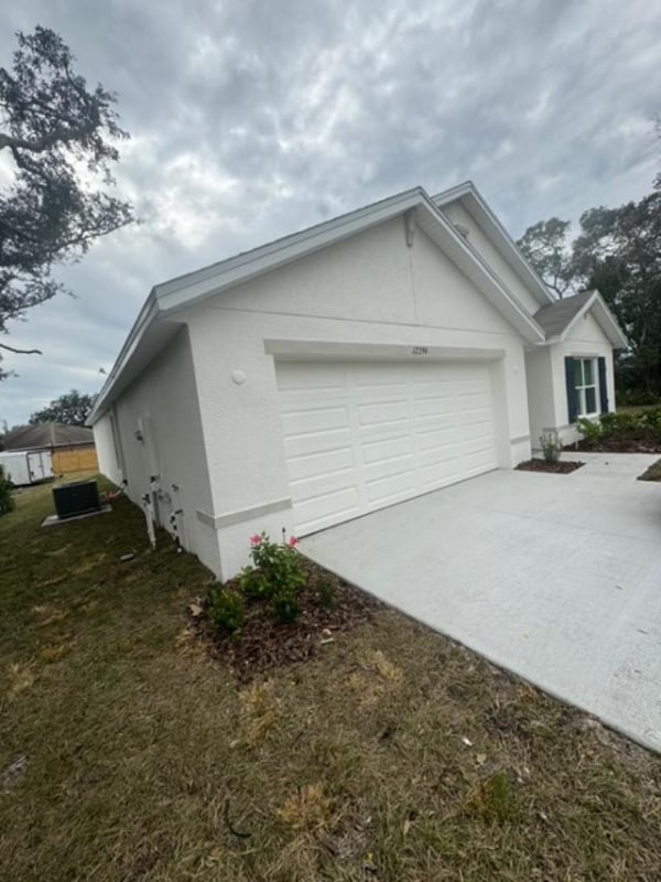 Building Photo - 12294 Elmore Dr