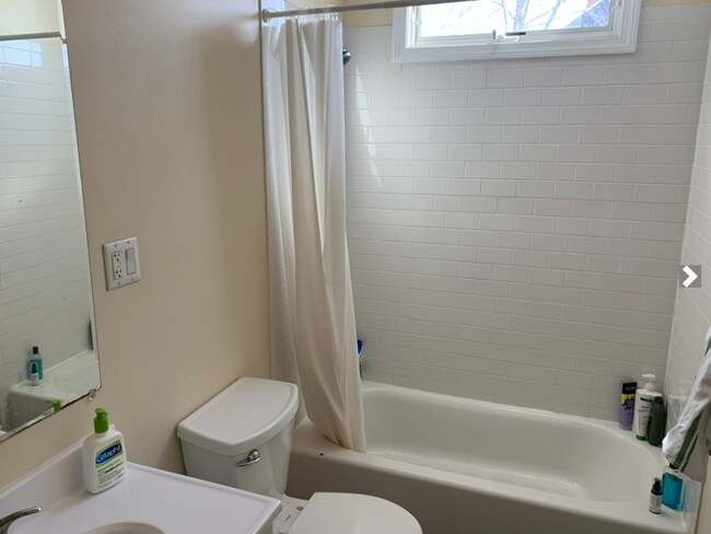 Building Photo - 10 Sewall St