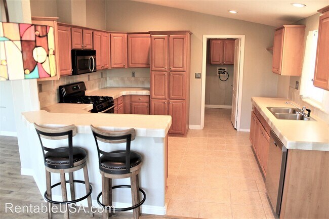 Building Photo - 2 br, 2 bath House - 31140 Hawhtorne St