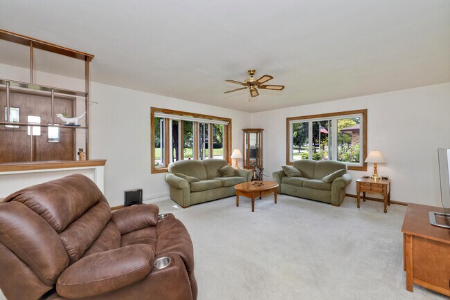 Foto del edificio - 12920 W Fairmount Ave