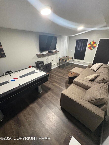 Foto del edificio - 3311 Woodland Dr