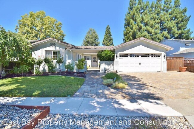 Building Photo - 4 br, 2 bath House - 5589 Black Ave.