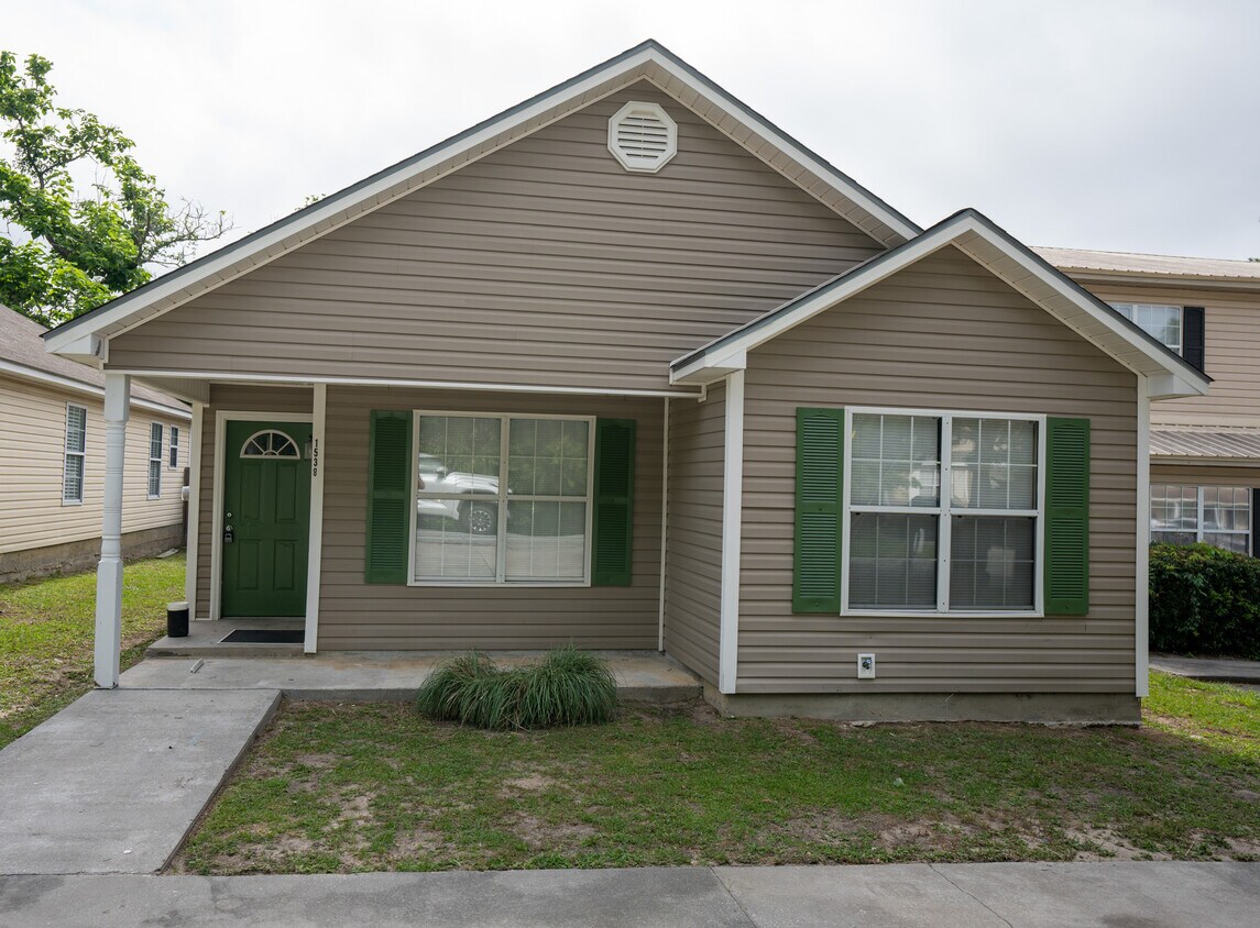 Foto principal - 1538 Woodard St