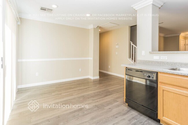Foto del edificio - 6332 Blue Twilight Ct