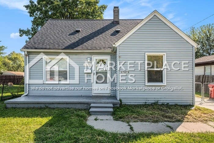 Foto principal - 27070 Lawnwood St