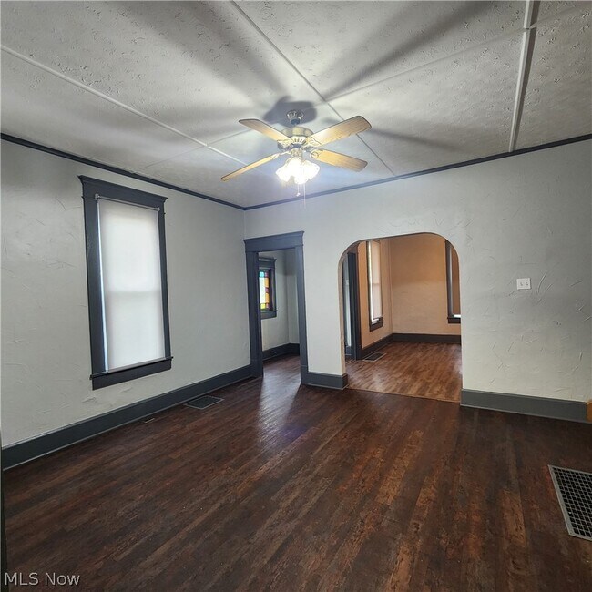 Foto del edificio - 141 Highland Ave