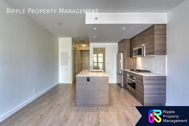 Photo du bâtiment - AMAZING MODERN 1 BED/ 1 BATH CONDO IN THE ...