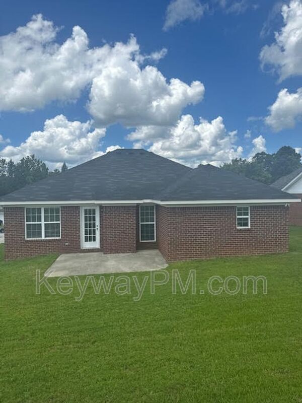 Building Photo - 3020 Ashland Way