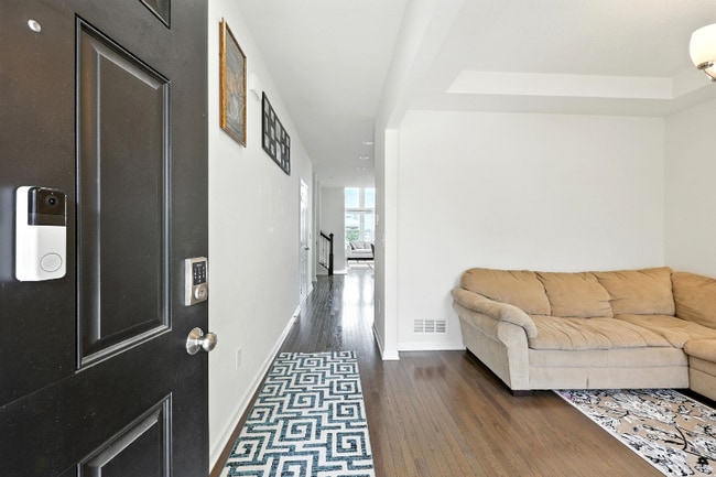 Foto del edificio - 5497 Mercier St