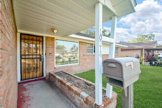 Building Photo - 10214 Rockaway Dr