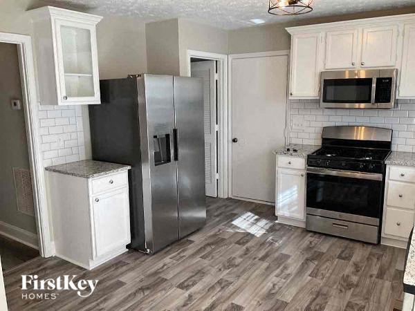 Building Photo - 855 Riverstone Ln