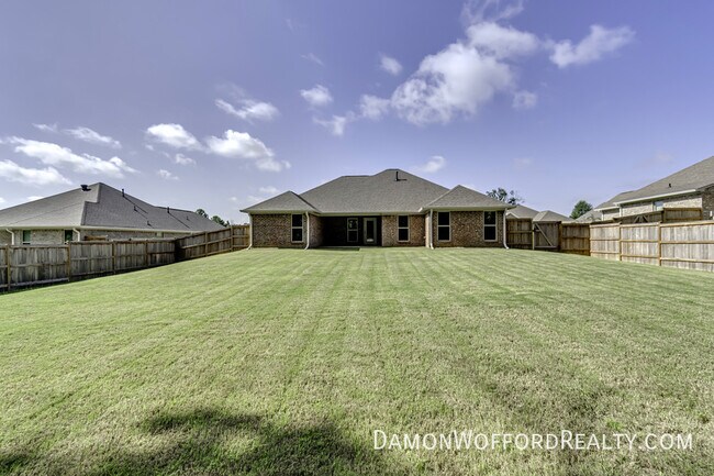 Foto del edificio - 538 Patrick Farms Dr