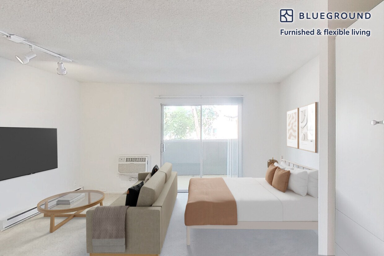 Foto principal - 3883 Ingraham St