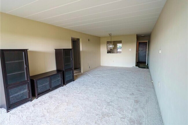 Foto del edificio - 2034 Swallow Hill Rd