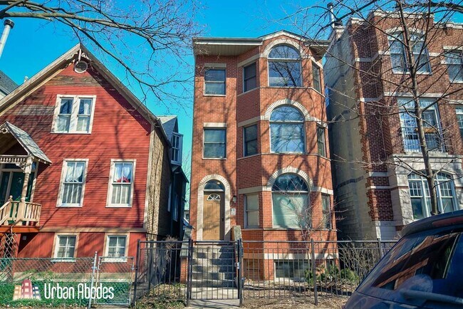 Building Photo - 3713 N Janssen Ave