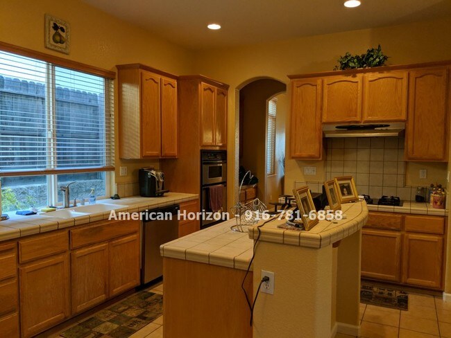 Foto del edificio - LEASED--Single Story Home in Stoneridge