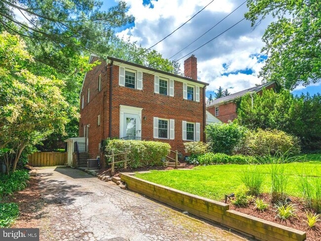 Foto del edificio - 5333 Saratoga Ave