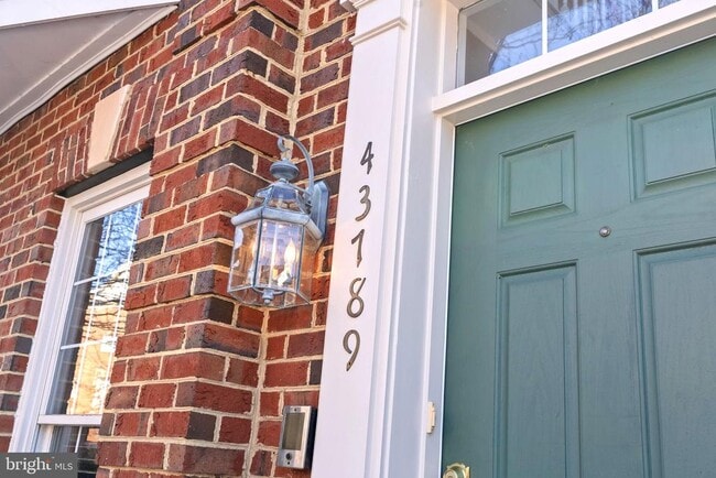 Building Photo - 43789 Water Bay Terrace