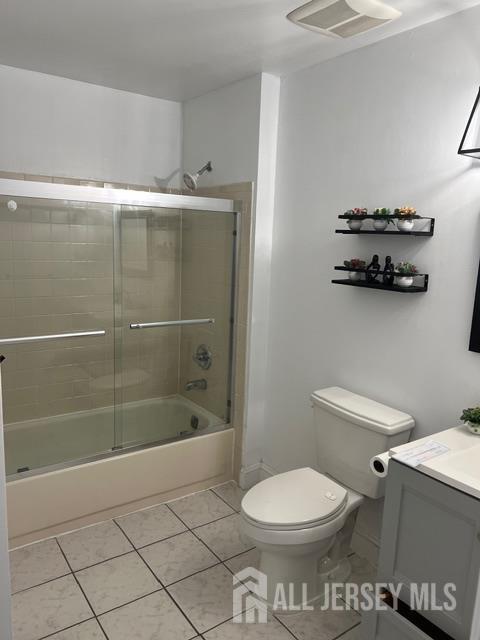 Building Photo - 102 Albury Way