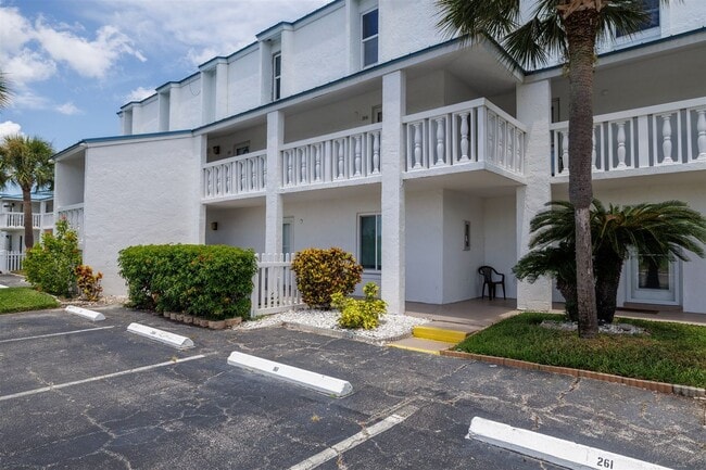 Building Photo - 4590 S Atlantic Ave