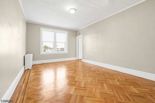 Building Photo - 2 Washburn Pl